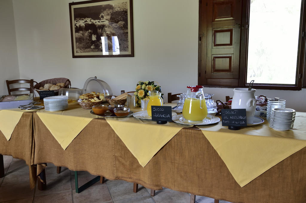 Agriturismo Guthiddai أوليينا المظهر الخارجي الصورة