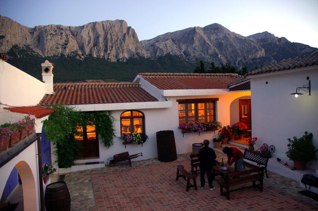 Agriturismo Guthiddai أوليينا المظهر الخارجي الصورة